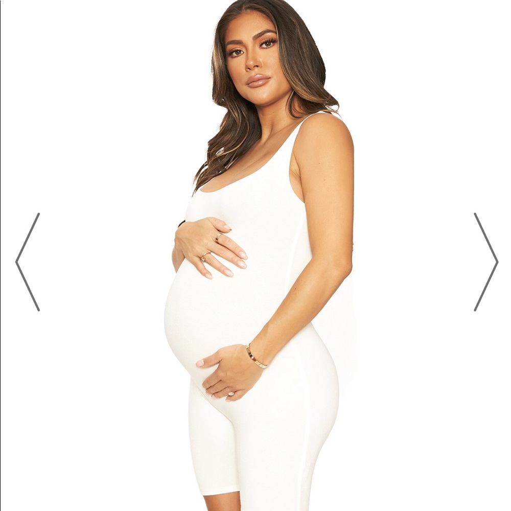 Naked wardrobe sporty MaMa jumpsuit